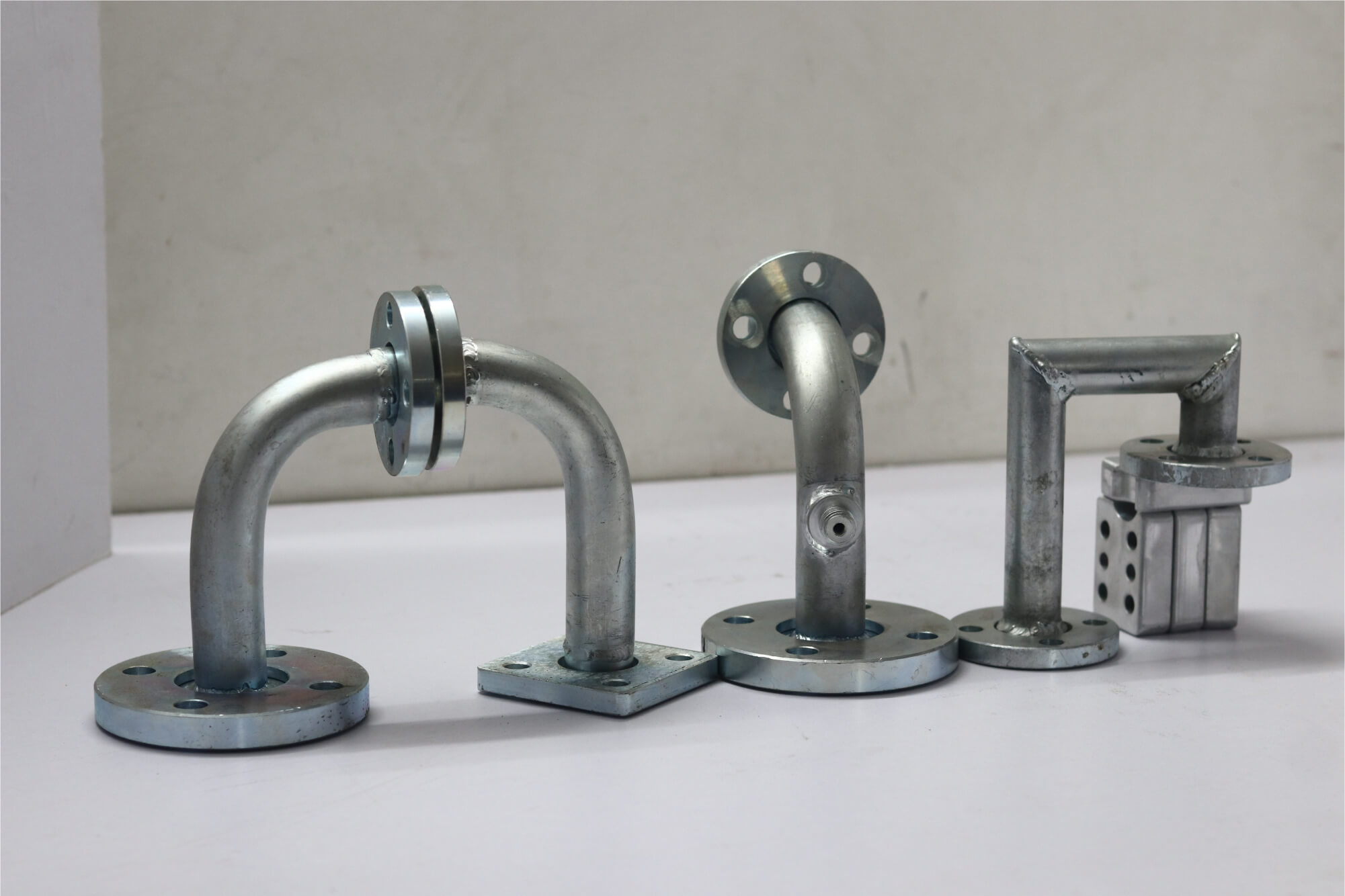 Machined pipe elbow flange fittings